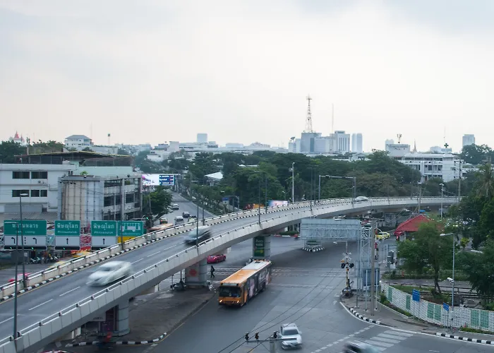 Отель Bangkok City Suite Бангкок