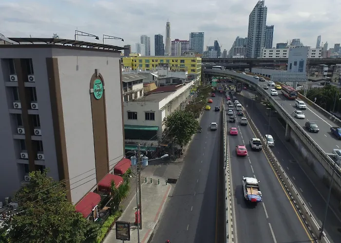 Bangkok City Suite Отель