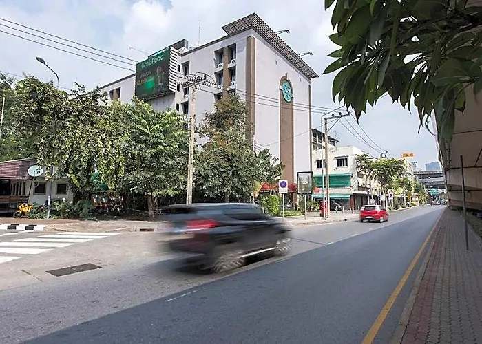 Отель Bangkok City Suite