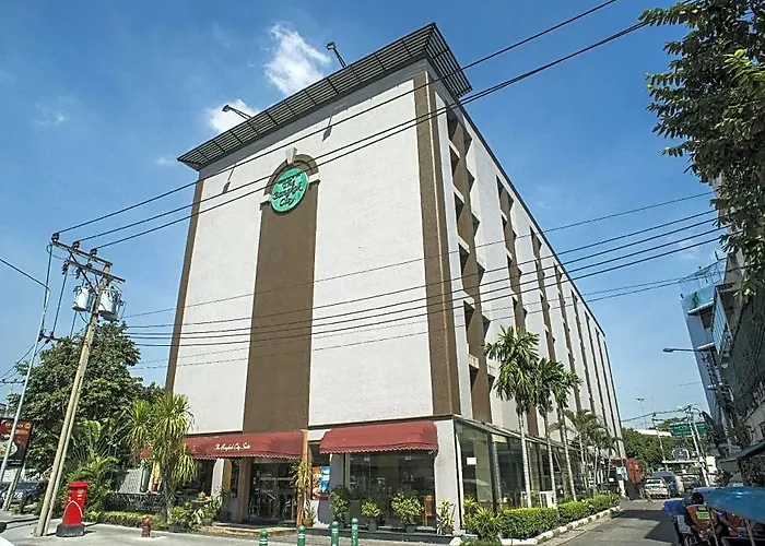 Отель Bangkok City Suite