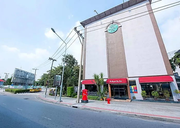 Отель Bangkok City Suite 2*