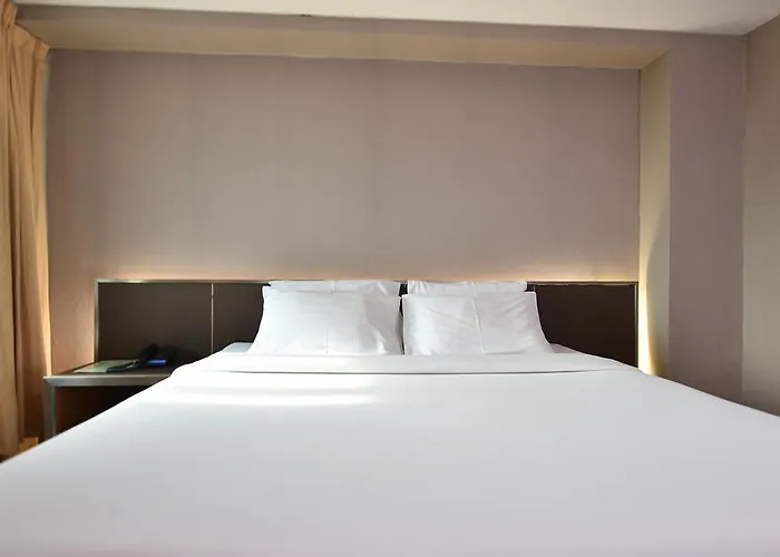 Bangkok City Suite 2* Бангкок