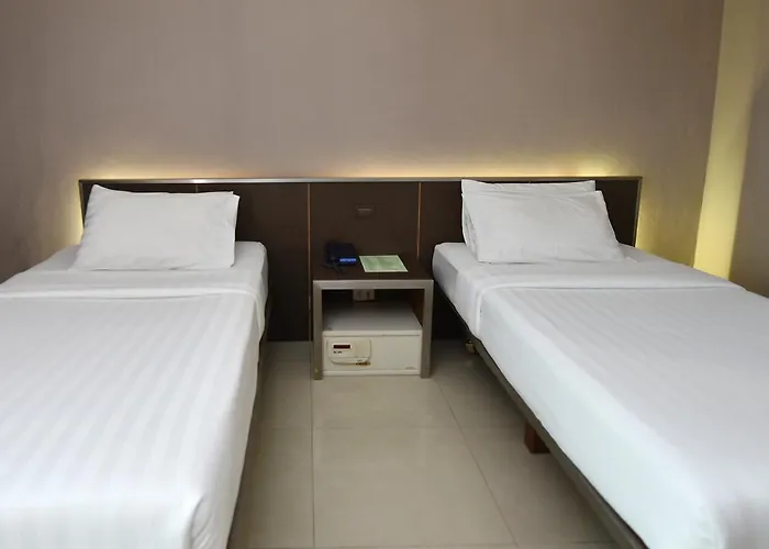 Отель Bangkok City Suite 2*