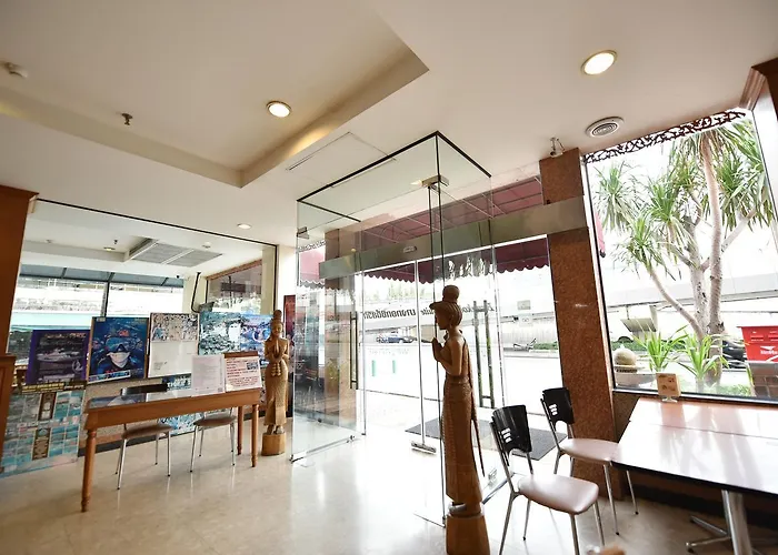 Bangkok City Suite Отель Бангкок